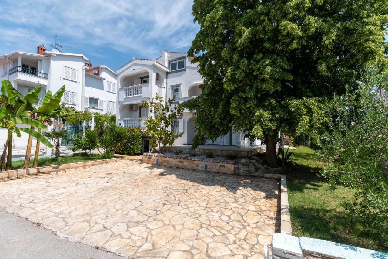 Villa Lucija Пиешчана Увала Екстериор снимка